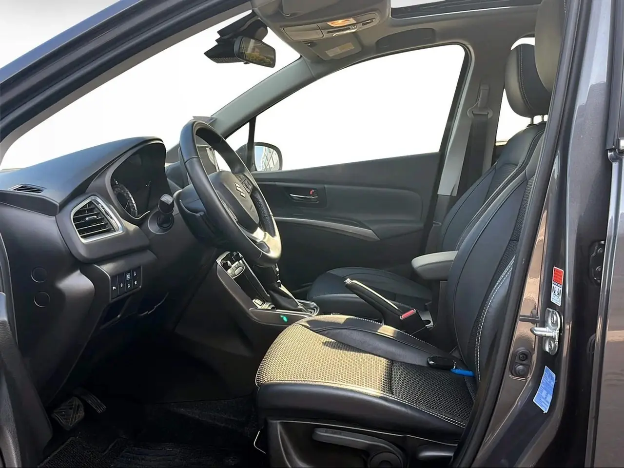 Suzuki S-Cross 2023 occasion Montreux — 4