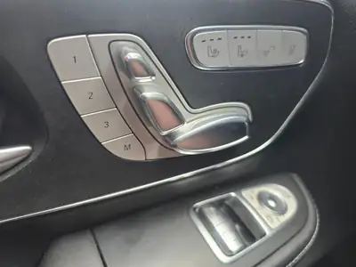 Mercedes-Benz V 250 d — Monospace 6 places, diesel efficace et bien équipé — Thumbnail 8