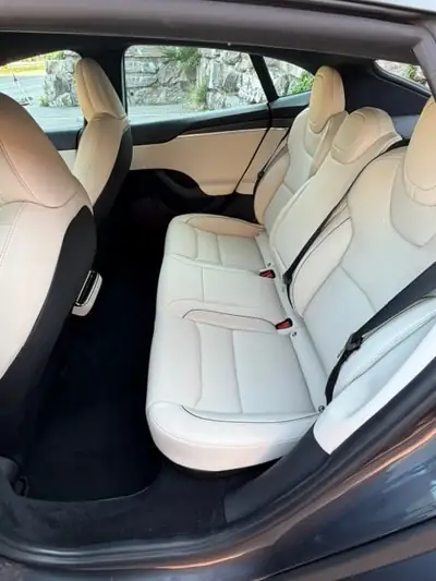 Tesla Model S Plaid 2022 — Berline électrique haute performance, 39'000 km seulement — Miniatur 8
