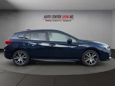 Subaru Impreza 2.0 Luxury AWD — Berline polyvalente tout-terrain, entretien complet — Miniature 7