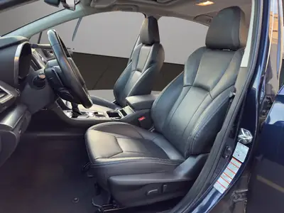 Subaru Impreza 2.0 Luxury AWD — Berline polyvalente tout-terrain, entretien complet — Miniature 9
