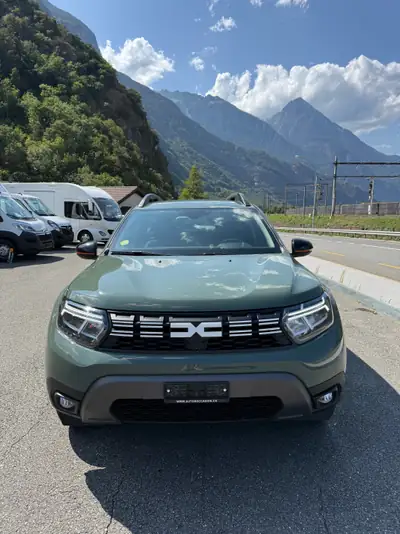 Dacia Duster Blue dCi 115 Extreme 4x4 — SUV robuste, 4 roues motrices, garantie jusqu'en 2027 — arrière