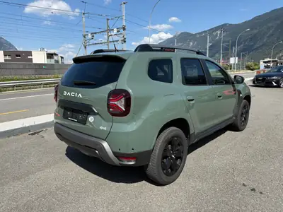 Dacia Duster Blue dCi 115 Extreme 4x4 — SUV robuste, 4 roues motrices, garantie jusqu'en 2027 — détail