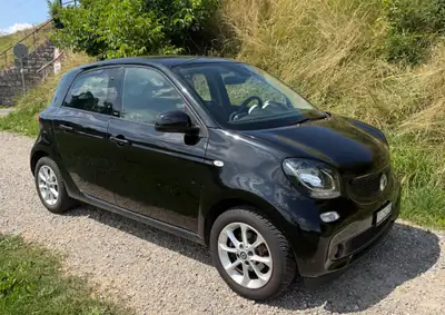 Smart ForFour 1.0 71 Passion — Citadine agile en excellent état, entretien à jour — Außenansicht