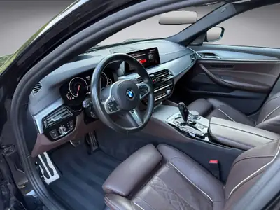 BMW 540i xDrive Touring — Break premium 340 ch, M Paket et équipement luxe — Miniature 8