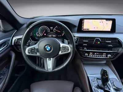 BMW 540i xDrive Touring — Break premium 340 ch, M Paket et équipement luxe — Miniature 7