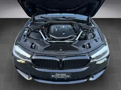 BMW 540i xDrive Touring — Break premium 340 ch, M Paket et équipement luxe — Miniature 14