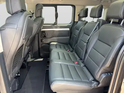Citroën Spacetourer 2.0 BlueHDi Shine — Monospace 9 places, portes automatiques, version courte — Miniature 11