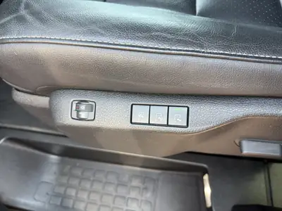 Citroën Spacetourer 2.0 BlueHDi Shine — Monospace 9 places, portes automatiques, version courte — Miniature 17