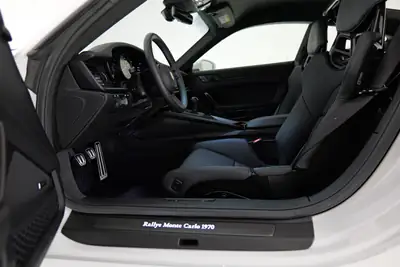 Porsche 911 S/T Heritage Rallye Monte Carlo 2025 — Édition limitée collector, 10 km — détail