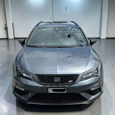SEAT Leon Cupra 4Drive 370 ch — Break sportif all-wheel drive, 58'000 km seulement — vue extérieure