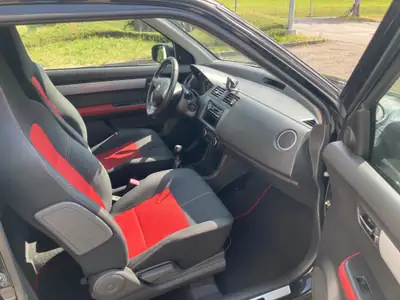 Suzuki Swift 1.6 Sport — Citadine dynamique, sans accident, 219'900 km — arrière