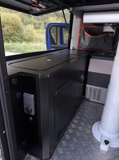 Toyota HI-LUX 2018 — Pickup robuste diesel 4x4, 97'000 km, sans sinistre — Miniatur 16