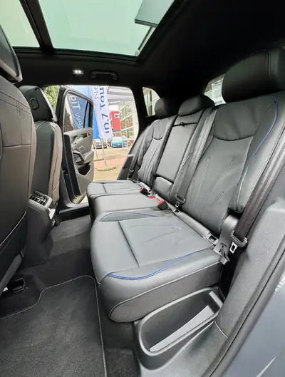 VW Tiguan 2.0 TDI R-Line — SUV diesel puissant, 4motion intégral, finition premium — Miniatura 7