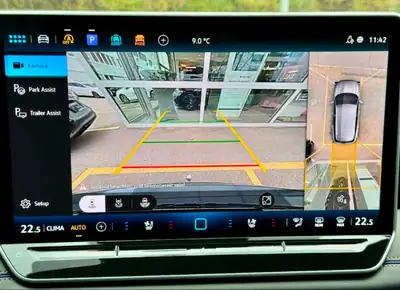 VW Tiguan 2.0 TDI R-Line — SUV diesel puissant, 4motion intégral, finition premium — Miniatura 10