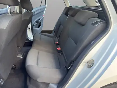 Skoda Fabia Combi 1.0 MPI — Monospace compact fiable, sans accident, prêt pour la route — Miniature 12
