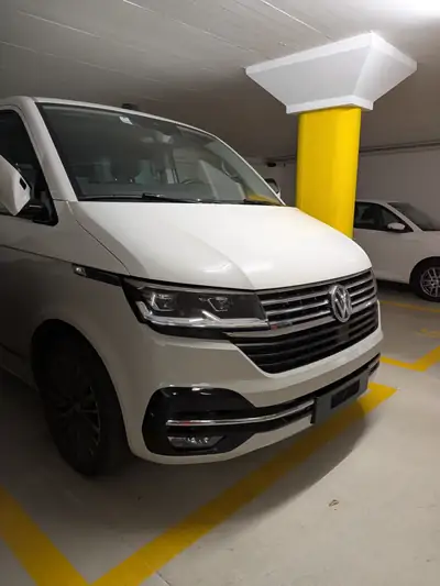 Volkswagen T6.1 — Monospace 7 places robuste, moteur TDI 204 ch, toutes options — arrière
