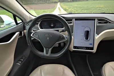 Tesla Model S 85 Performance — Berline électrique premium, batterie neuve, Supercharging illimité — dettaglio
