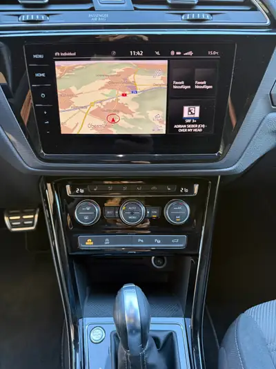 VW Touran 1.5 TSI R-LINE — Monospace familial 7 places, motorisation moderne et fiable — Miniatur 13