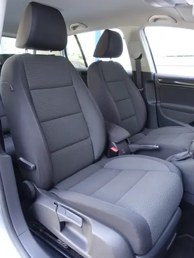 VW Golf 1.4 TSI Team DSG — Compacte fiable, consommation maîtrisée — Miniatura 9