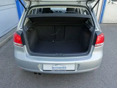 VW Golf 1.4 TSI Team DSG — Compacte fiable, consommation maîtrisée — Miniatura 16