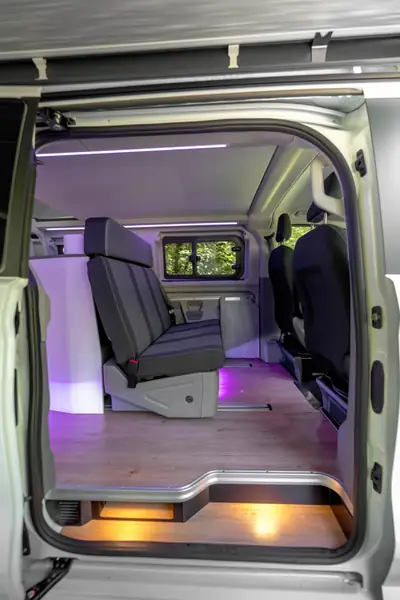 Ford Transit Custom 320 L1H1 — Utilitaire polyvalent 170 CV, crochet électrique et leasing possible — cruscotto