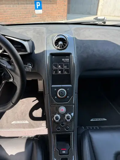 McLaren 12C — Supercar britannique 650 ch, 53'000 km seulement — Detail