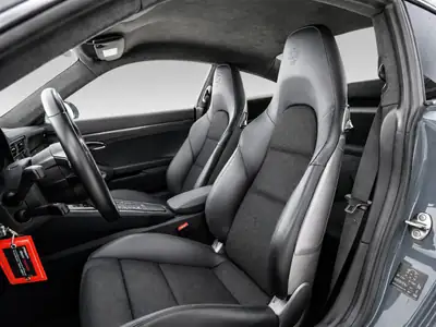 Porsche 911 GT3 — Monstre de piste 500 ch, seulement 25 463 km — Miniature 7