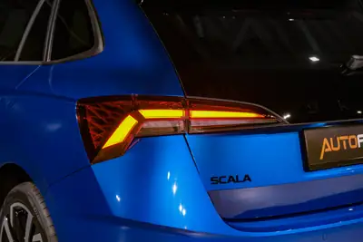 Skoda Scala 1.5 TSI Monte Carlo — Neuwagen avec garantie 5 ans et équipements premium — Miniature 27