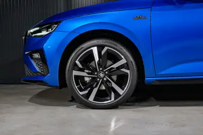 Skoda Scala 1.5 TSI Monte Carlo — Neuwagen avec garantie 5 ans et équipements premium — Miniature 28