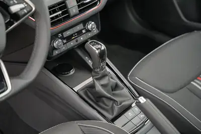 Skoda Scala 1.5 TSI Monte Carlo DSG — Berline dynamique, essence turbo, garantie 5 ans — Miniature 17