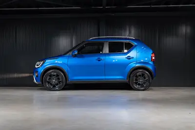 Suzuki Ignis 1.2i Compact Top Hybrid CVT — Petit citycar hybride, frais d'entretien réduits — arrière