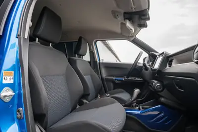 Suzuki Ignis 1.2i Compact Top Hybrid CVT — Petit citycar hybride, frais d'entretien réduits — Miniature 11
