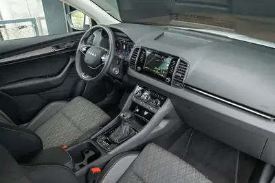Skoda Karoq 1.5 TSI Top Selection — SUV compact dynamique, garantie 5 ans, peu kilométré — Miniature 14