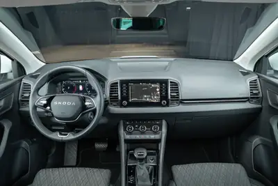 Skoda Karoq 1.5 TSI Top Selection — SUV compact dynamique, garantie 5 ans, peu kilométré — Miniature 15