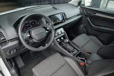 Skoda Karoq 1.5 TSI Top Selection — SUV compact dynamique, garantie 5 ans, peu kilométré — Miniature 13