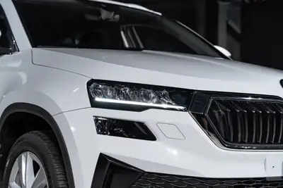 Skoda Karoq 1.5 TSI Top Selection — SUV compact dynamique, garantie 5 ans, peu kilométré — Miniature 24