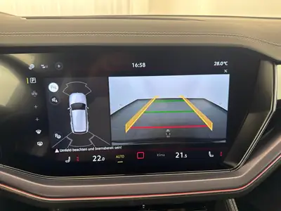 VW Touareg 3.0 TDI R-Line 2025 — SUV premium diesel, direction intégrale et attelage — Miniature 13