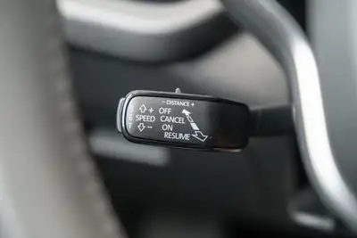 Skoda Octavia Combi 1.5 TSI mHEV — Motorisation hybride légère, neuf avec garantie constructeur — Miniature 21