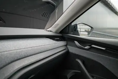 Skoda Octavia Combi 1.5 TSI mHEV — Hybride léger performant, quasi neuf avec garantie constructeur — Miniature 22