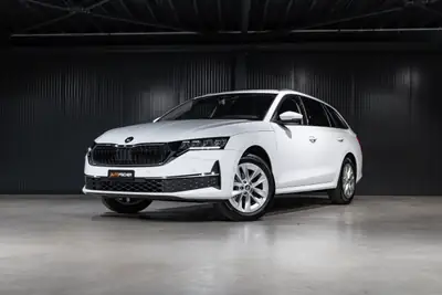Skoda Octavia Combi 1.5 TSI mHEV — Break hybride économe, quasi neuf — vue extérieure
