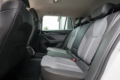 Skoda Octavia Combi 1.5 TSI mHEV — Break hybride économe, quasi neuf — Miniature 12
