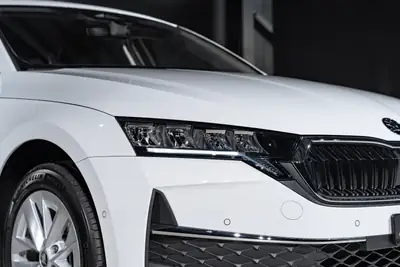 Skoda Octavia Combi 1.5 TSI mHEV — Break hybride économe, quasi neuf — Miniature 26
