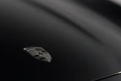Porsche Taycan CrossTurismo Turbo 104 kWh — SUV électrique haute performance, 8500 km seulement — Miniature 24