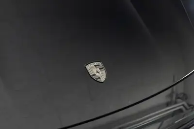 Porsche Taycan CrossTurismo Turbo 104 kWh — SUV électrique haute performance, 8500 km seulement — Miniature 25