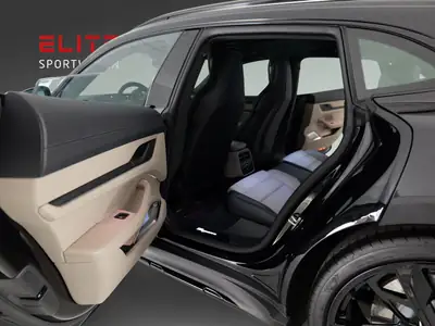 Porsche Taycan CrossTurismo Turbo 104 kWh — SUV électrique haute performance, 8500 km seulement — Miniature 30