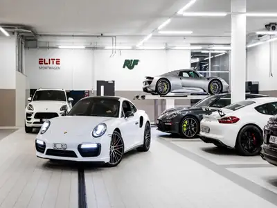 Porsche Taycan CrossTurismo Turbo 104 kWh — SUV électrique haute performance, 8500 km seulement — Miniature 31