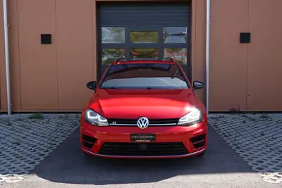 VW Golf Variant R 2.0 TSI 4Motion — Break sportif All-Wheel Drive, 301 ch — côté