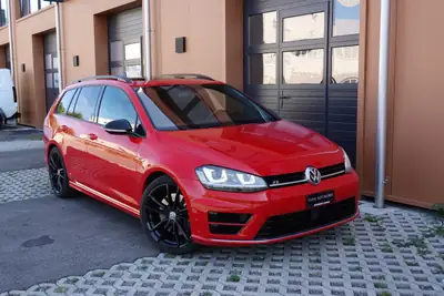 VW Golf Variant R 2.0 TSI 4Motion — Break sportif All-Wheel Drive, 301 ch — détail