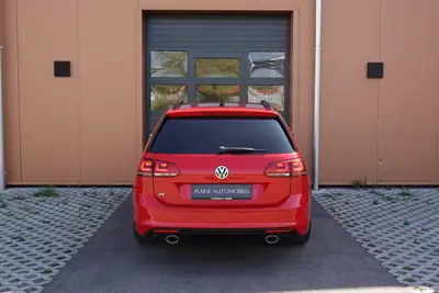 VW Golf Variant R 2.0 TSI 4Motion — Break sportif All-Wheel Drive, 301 ch — Miniature 9